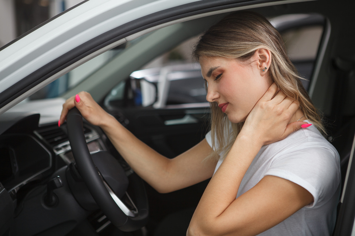 Woman experiencing neck pain after a car accident - what happens if i didn’t go to the doctor after a car accident?